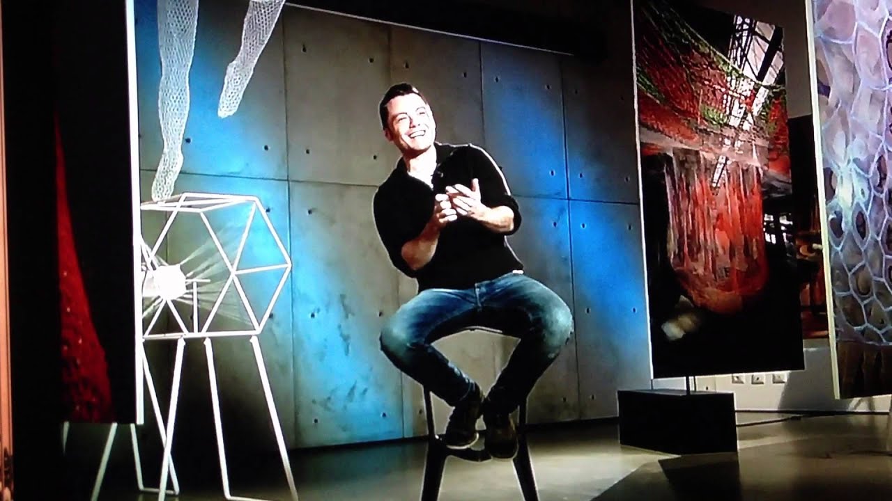 Tiziano Ferro (SINTESI SKY)