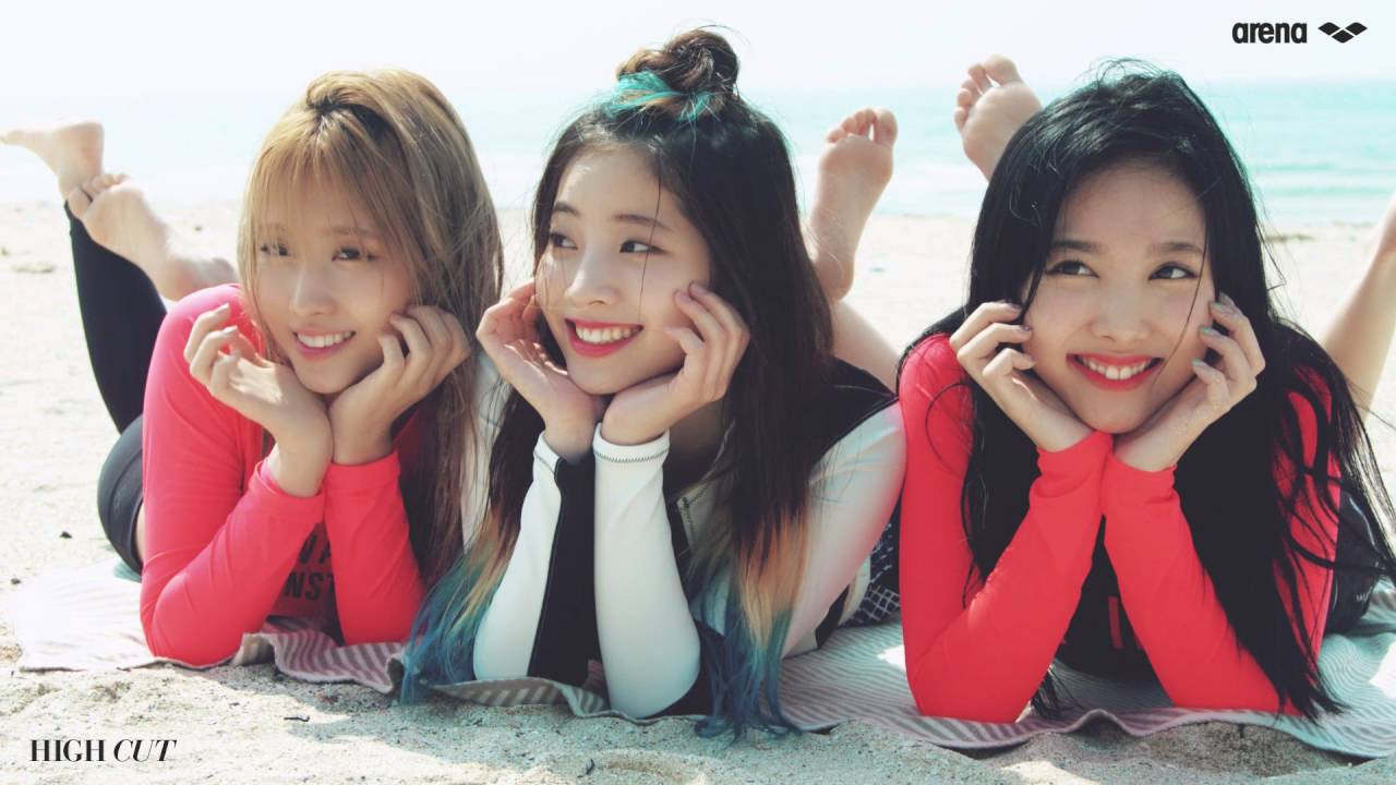 [Twice X arena] 트와이스 아레나 래쉬가드 화보!