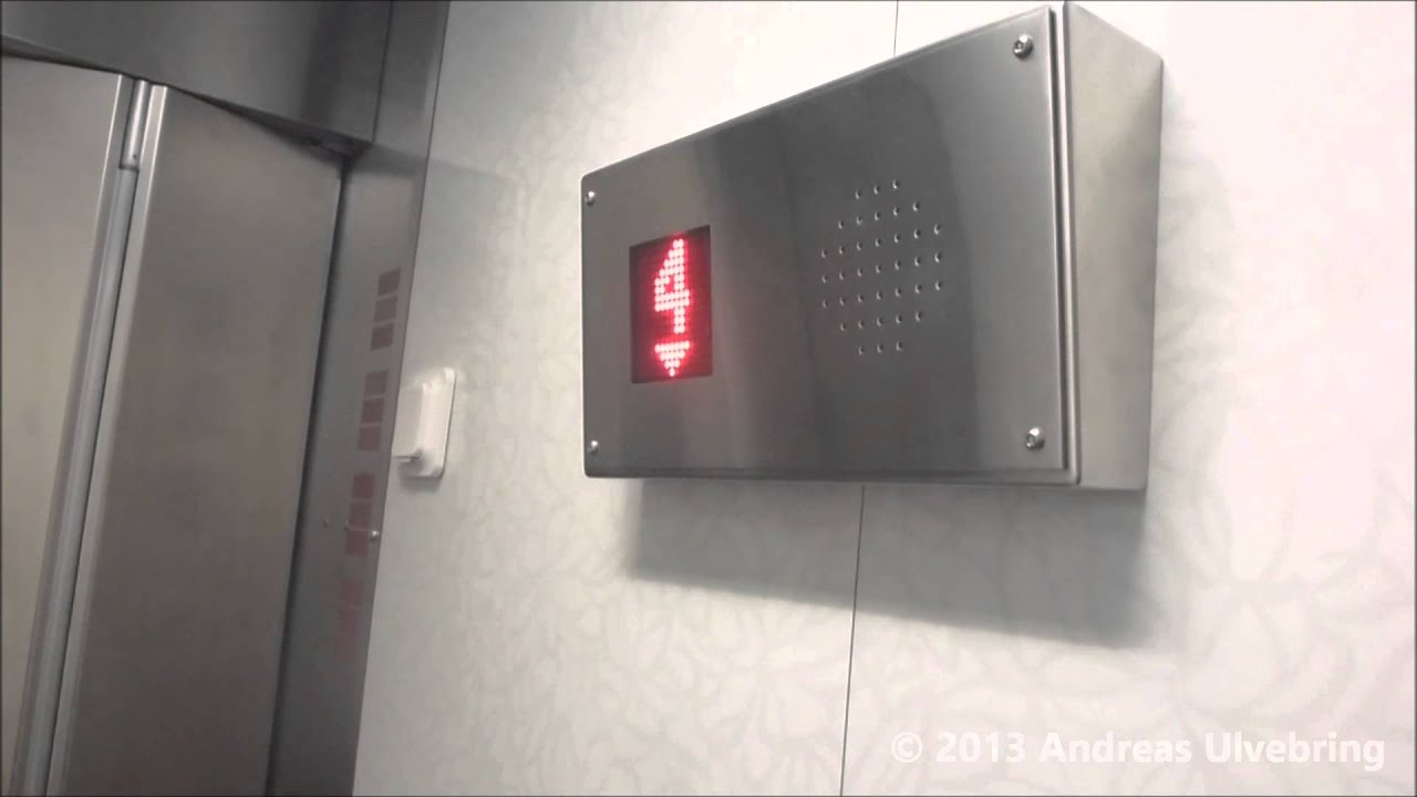 MODDED!! KONE (Hissgruppen mod.) Traction Elevator @ Karolinska University Hospital