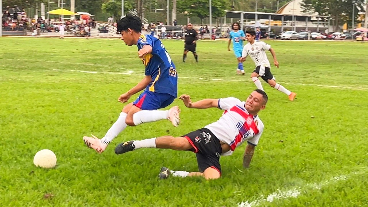&iexcl;EL MEJOR DELANTERO vs EL MEJOR DEFENSA!🔥