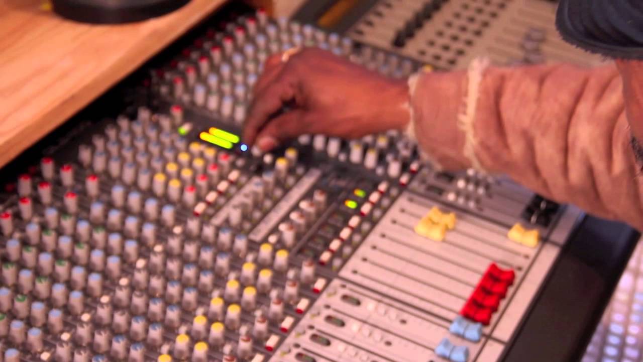 Keron Williams - Never Switch (Official Music Video)