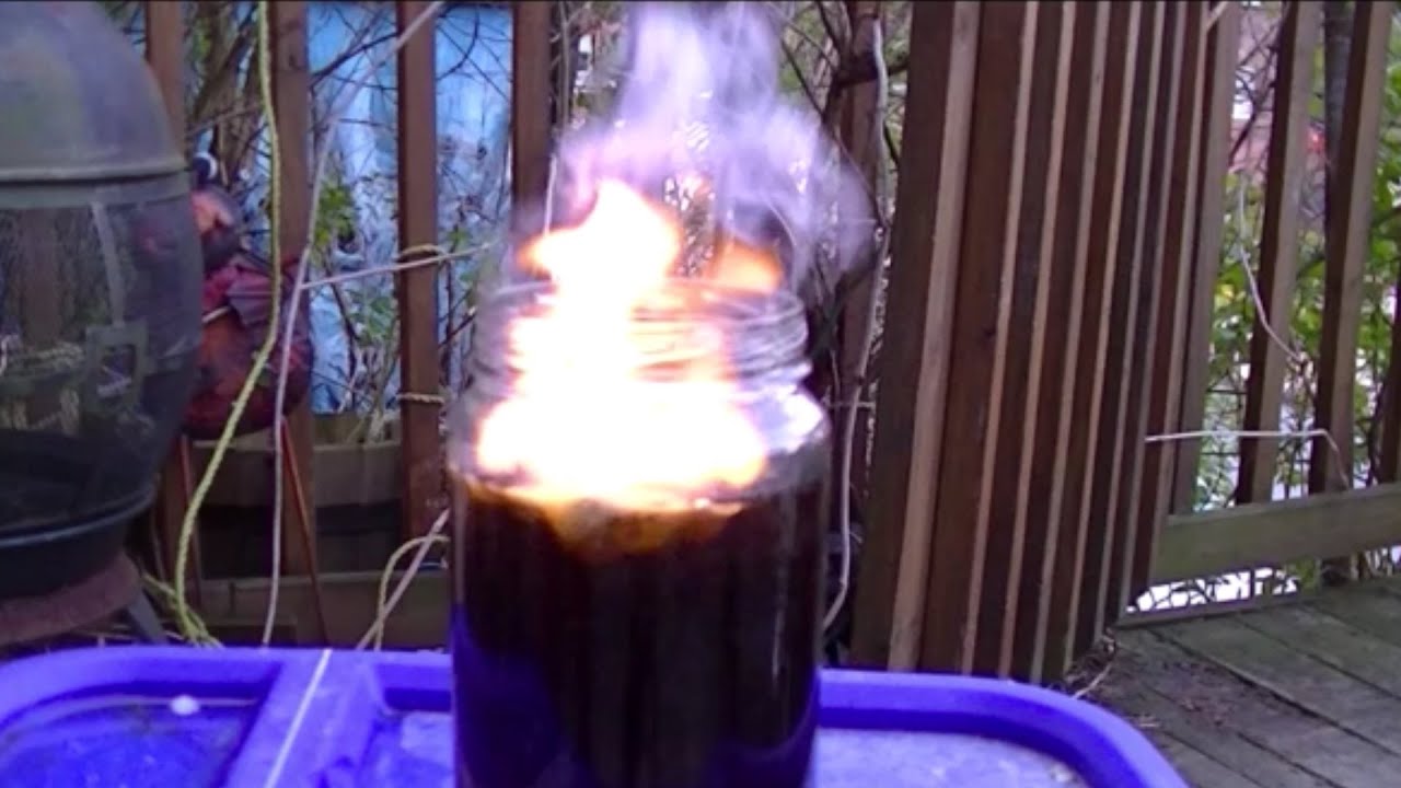 Alkali Metals In Cola - Fascinating Exothermic Chemical Reaction - Fun Science Experiment