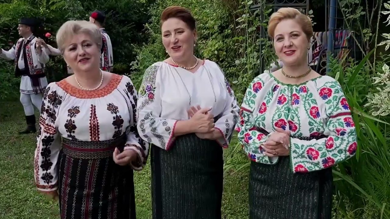 3 Surori de Cântec: Lili Chelariu,  Cristina Candalea,Anca Mihaela Carp