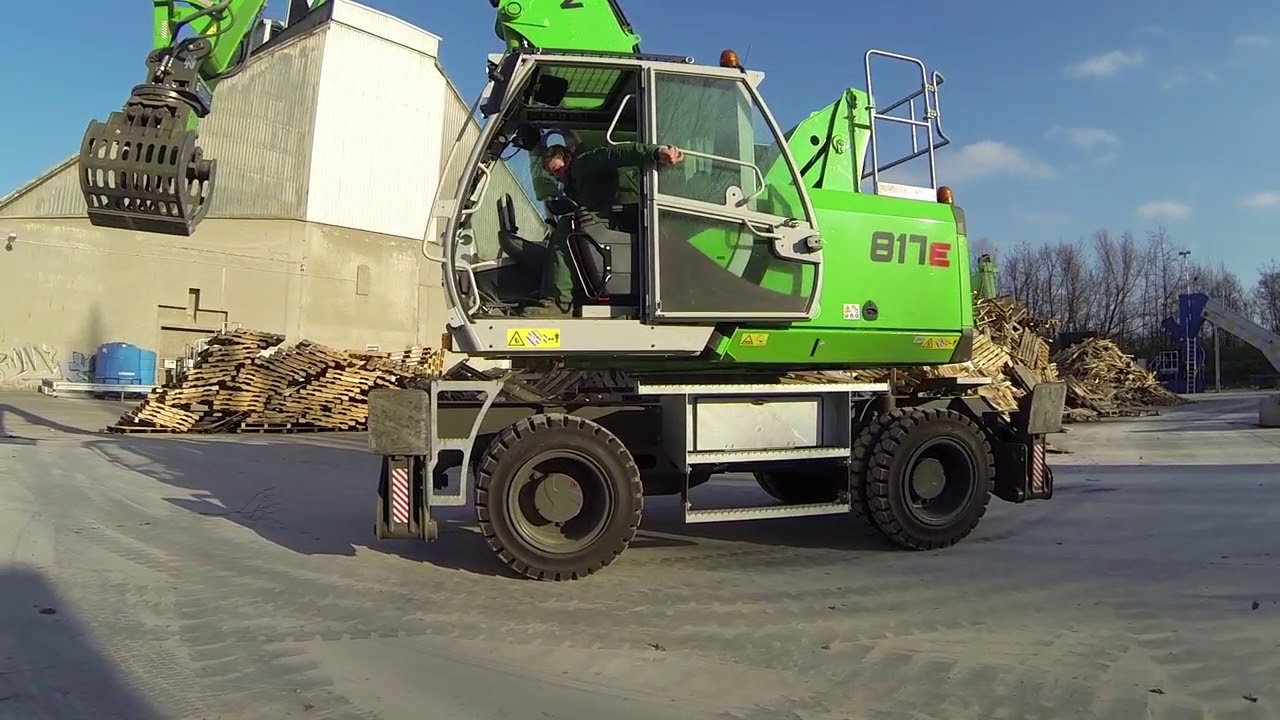 SENNEBOGEN 817 Produktvideo - der Umschlagbagger f&uuml;r die Recyclingindustrie