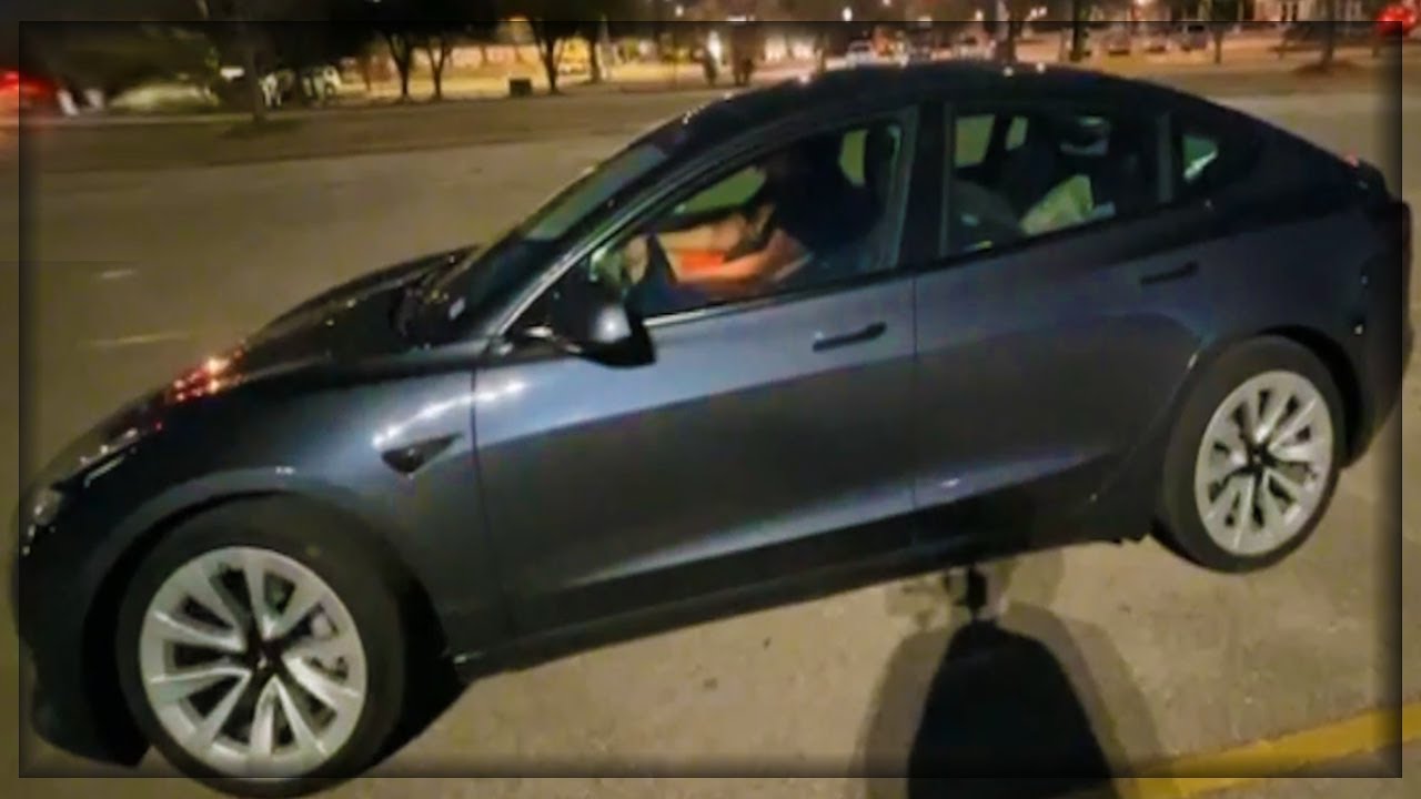Зойл едет в Тесле Эроба 🚗