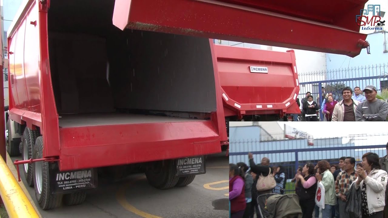 Presentación de camiones en la Municipalidad de San Martín de Porres