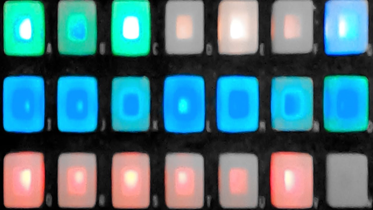 Hardcore Minimalist Glitch Self-Hypnosis with the Zoia