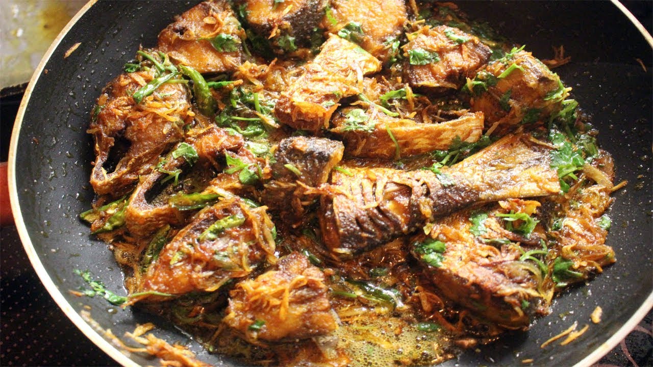 Hilsa Fish Curry | Village Style Spicy Fish Curry | How To Make Hilsa Fish Curry | Village Food