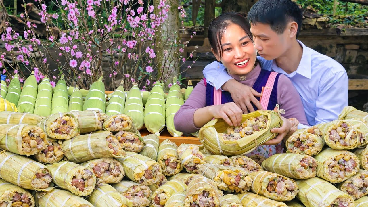 Unique & Creative — Wrapping Banh Tet With Corn Husks for the First Time with Small Family