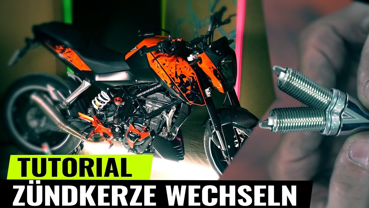 KTM Duke 125 200 390 Zündkerze wechseln + Tank abnehmen