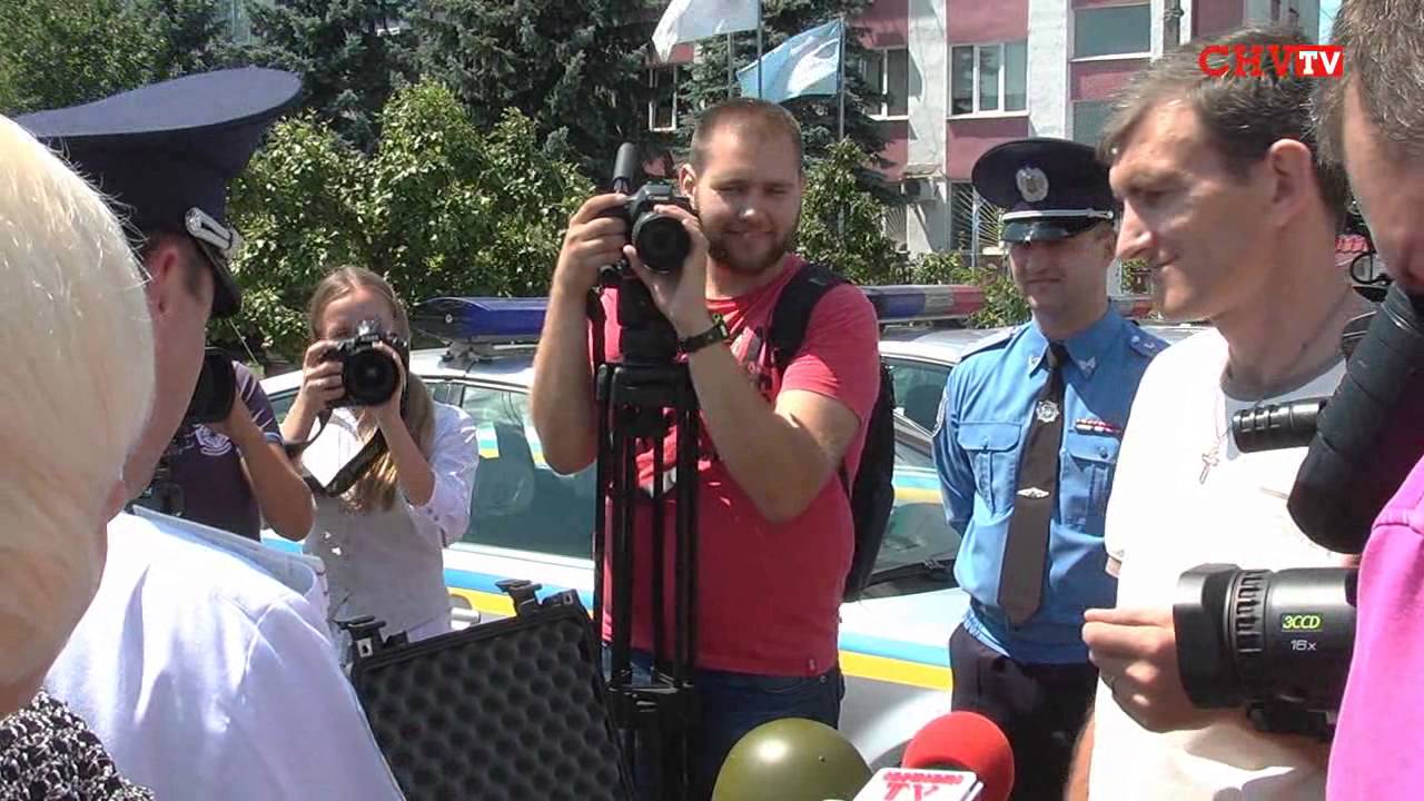 Кращим райвідділам міліції Буковини вручили ключі від службових авто
