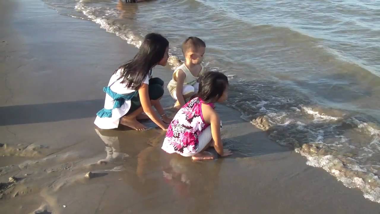 GIA DINH BACH, HAI.MP4