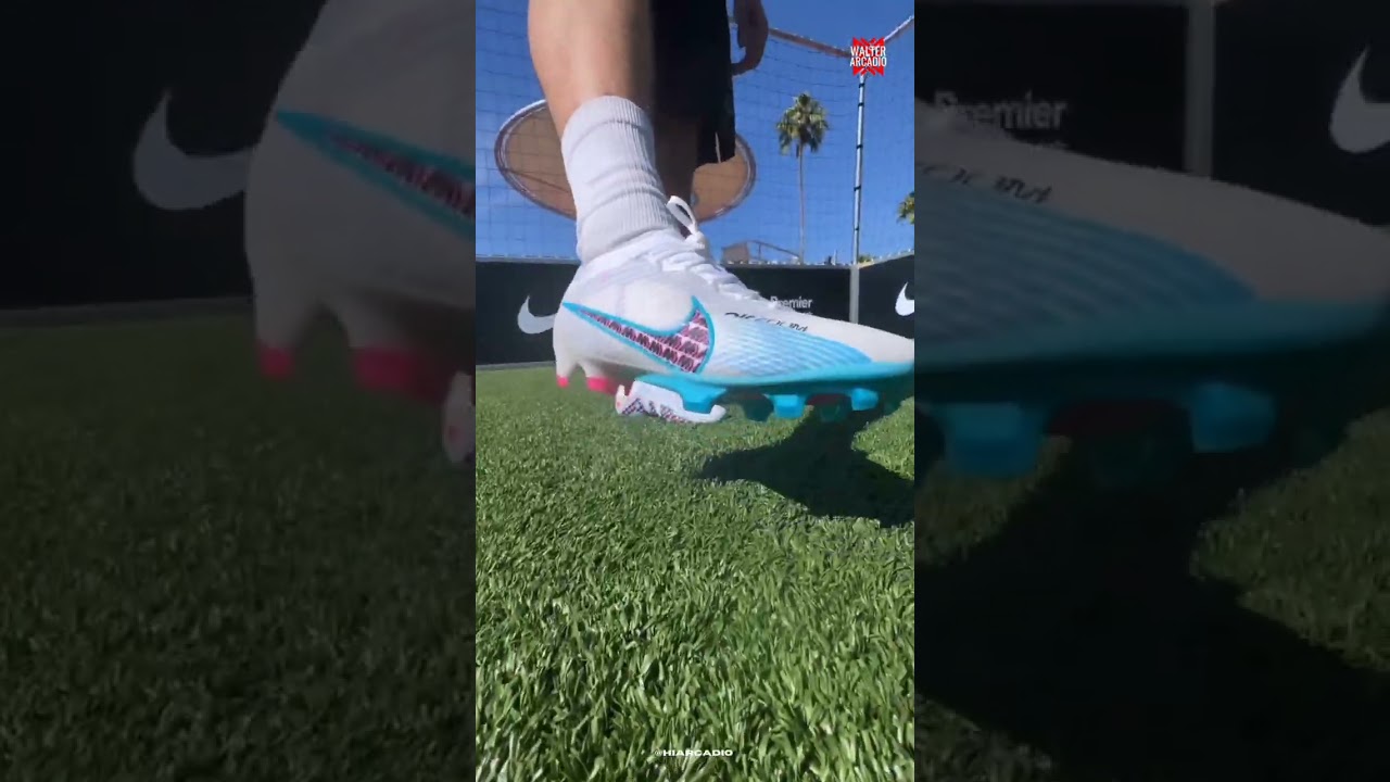 Kicking with the Mercurial Vapor from @nike's &ldquo;Blast Pack&rdquo; ⚪🔘
