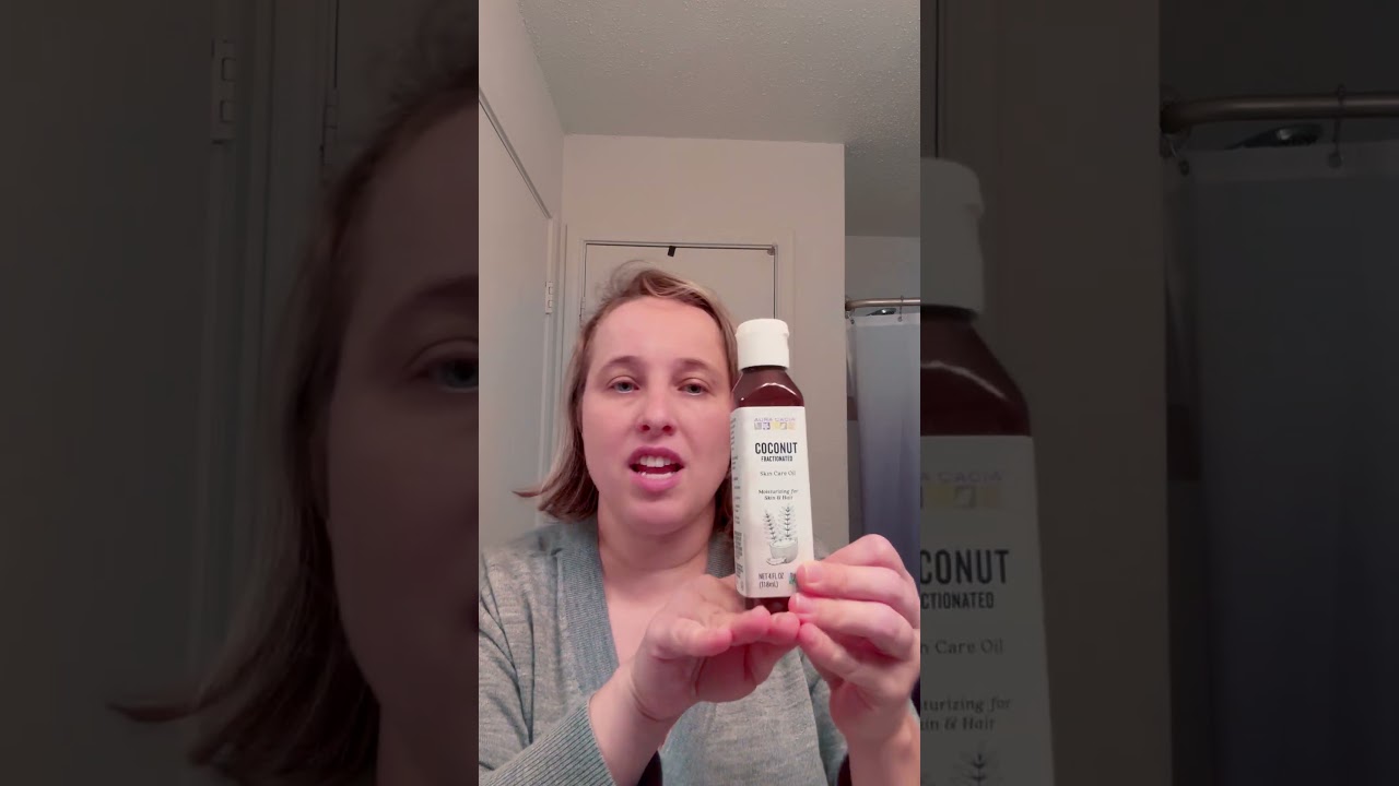 Aura Cacia Fractioned Coconut Oil Skin Care Oil - a LIQUID not solid coconut oil why I love it!