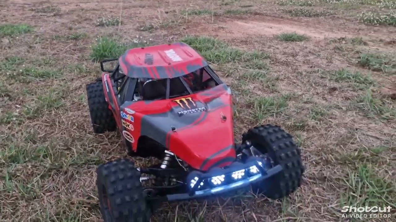 Baja 5b rcmk twin 57 cc. By Aof 
