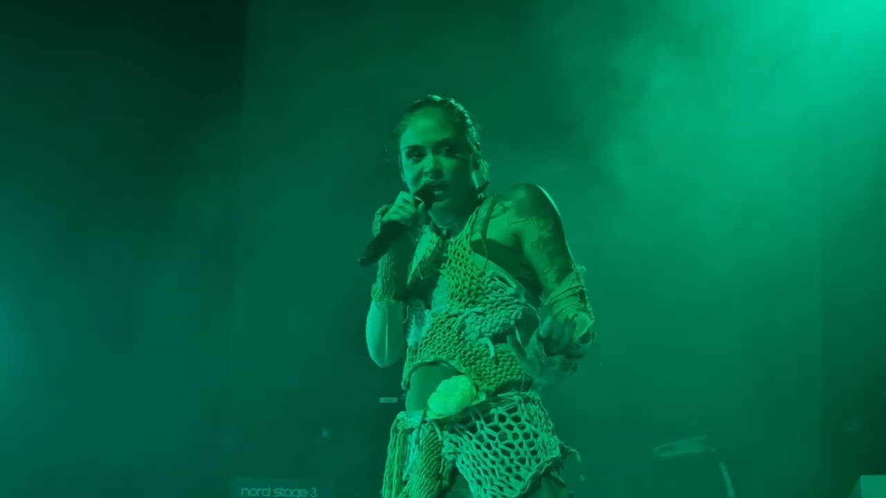 Kehlani - 'Toxic' Live (Blue Water Road Tour)