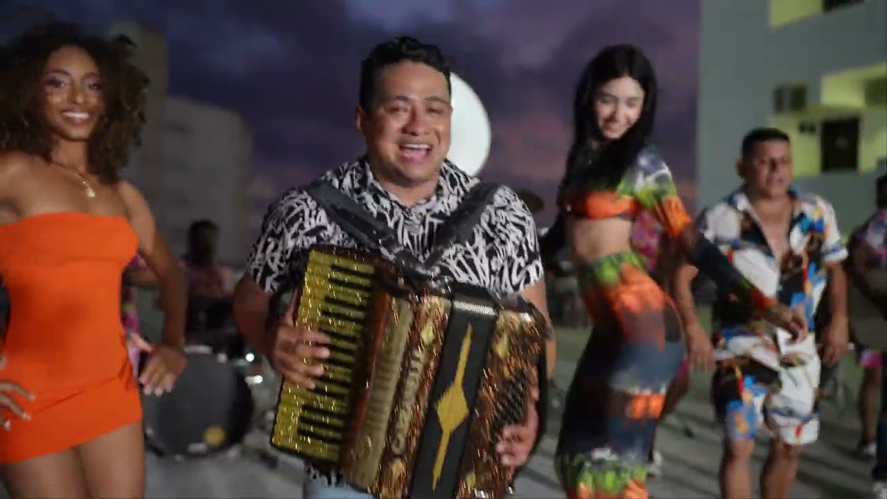 El baile del tambor · Paul Loaeza y Su Bandeño feat  Bertín y Su condesa
