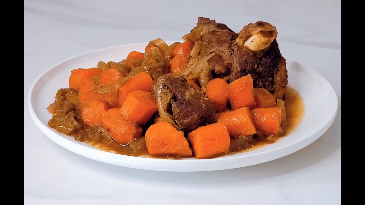 BOEUF AUX OIGNONS ET CAROTTES CUIT AU FOUR