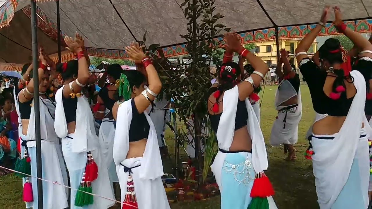 जन चेतना महिला समूह गैंडाकोट १३ को झमटा नाच(२०७९/०५/१३)