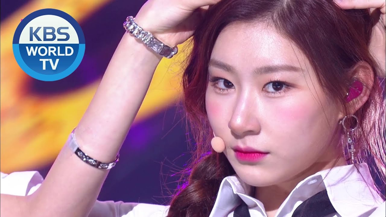ITZY - WANNABE [Music Bank / 2020.04.03]