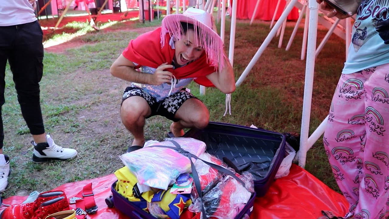 ASÍ se ven 7 MILLONES DE PESOS en ROPA de CIRCO del PERÚ