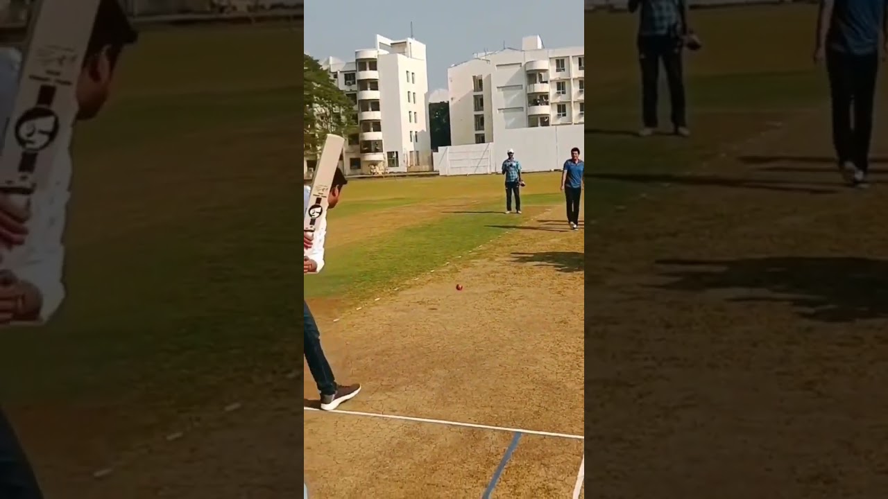 Udhayanithi stalin playing cricket@tharunharish