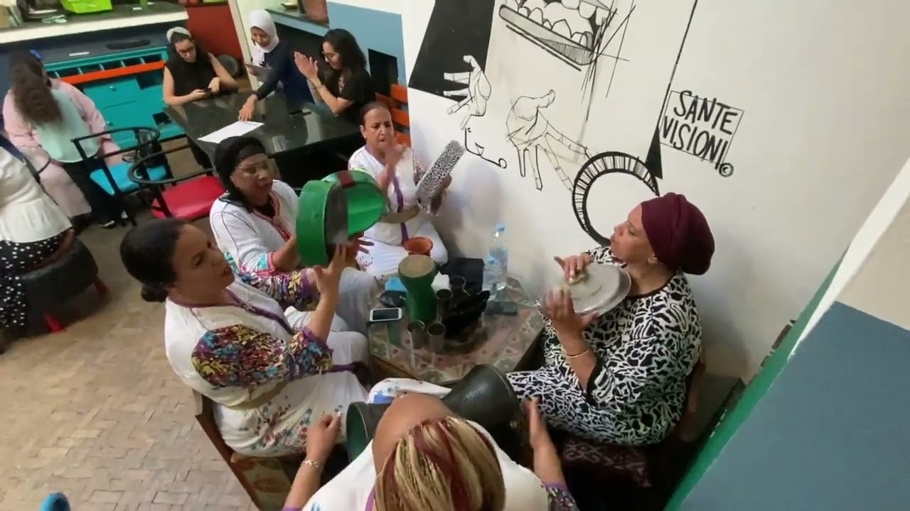 Bnat el Houariyat, at Cafe Clock (Marrakesh)