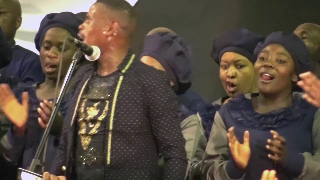 ISAAC AND THE MIGHTY MESSENGERS - UMTHOKOZISI (Live)