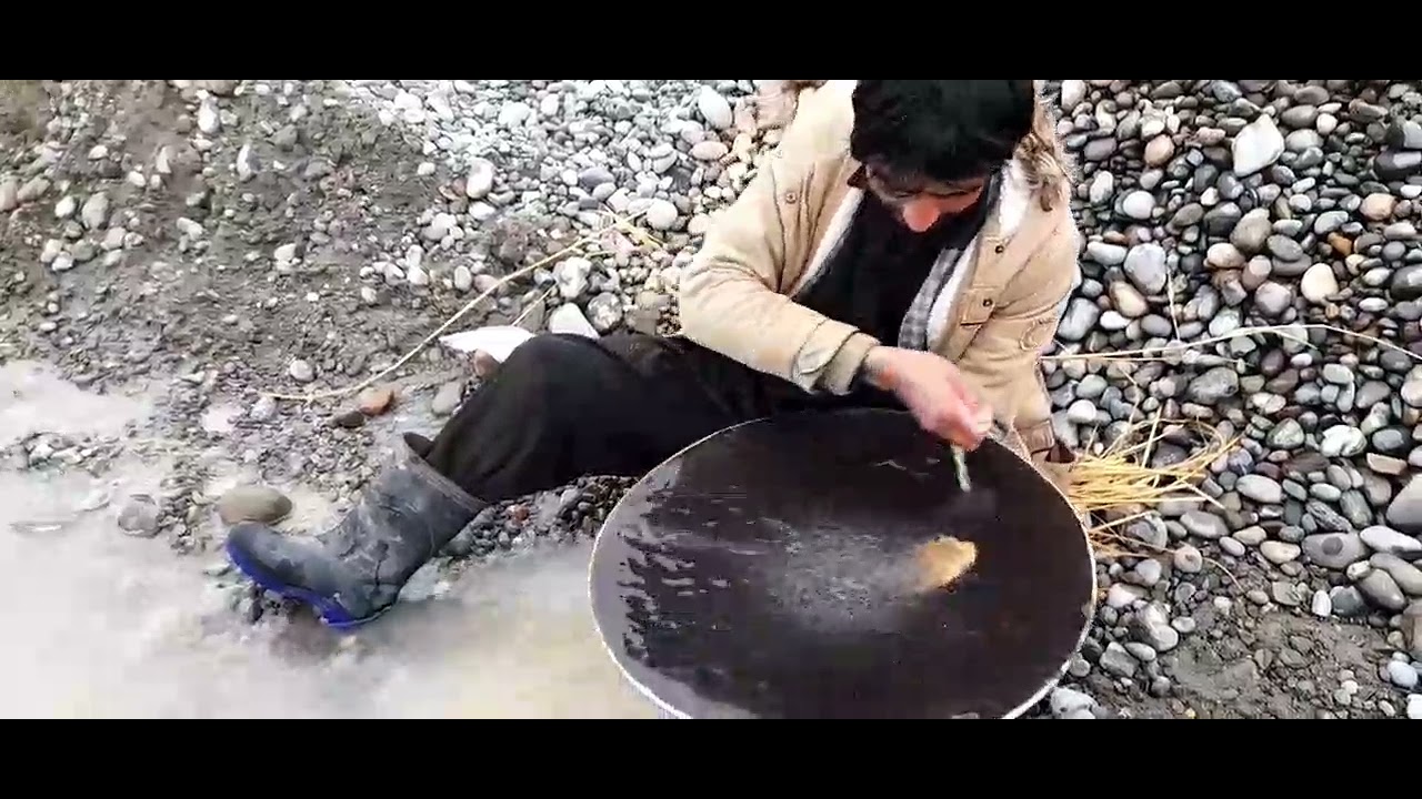Gold Mining - One Day in Afghanistan