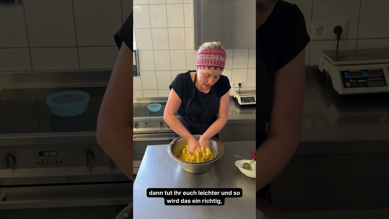 Vroni Rölls Kartoffelsalat (mit Untertiteln)