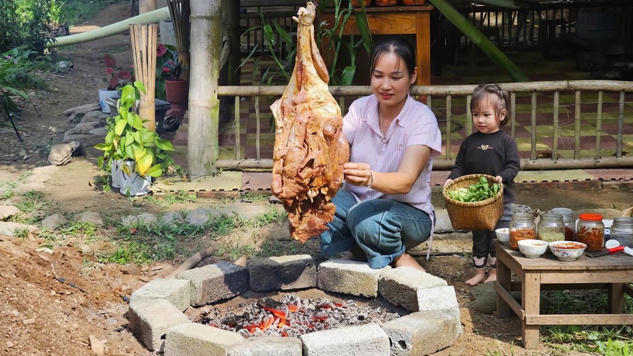 Marinating & Grilling a Giant Beef Leg | A Warm Family Meal With My Daughter | Ly Phuc An