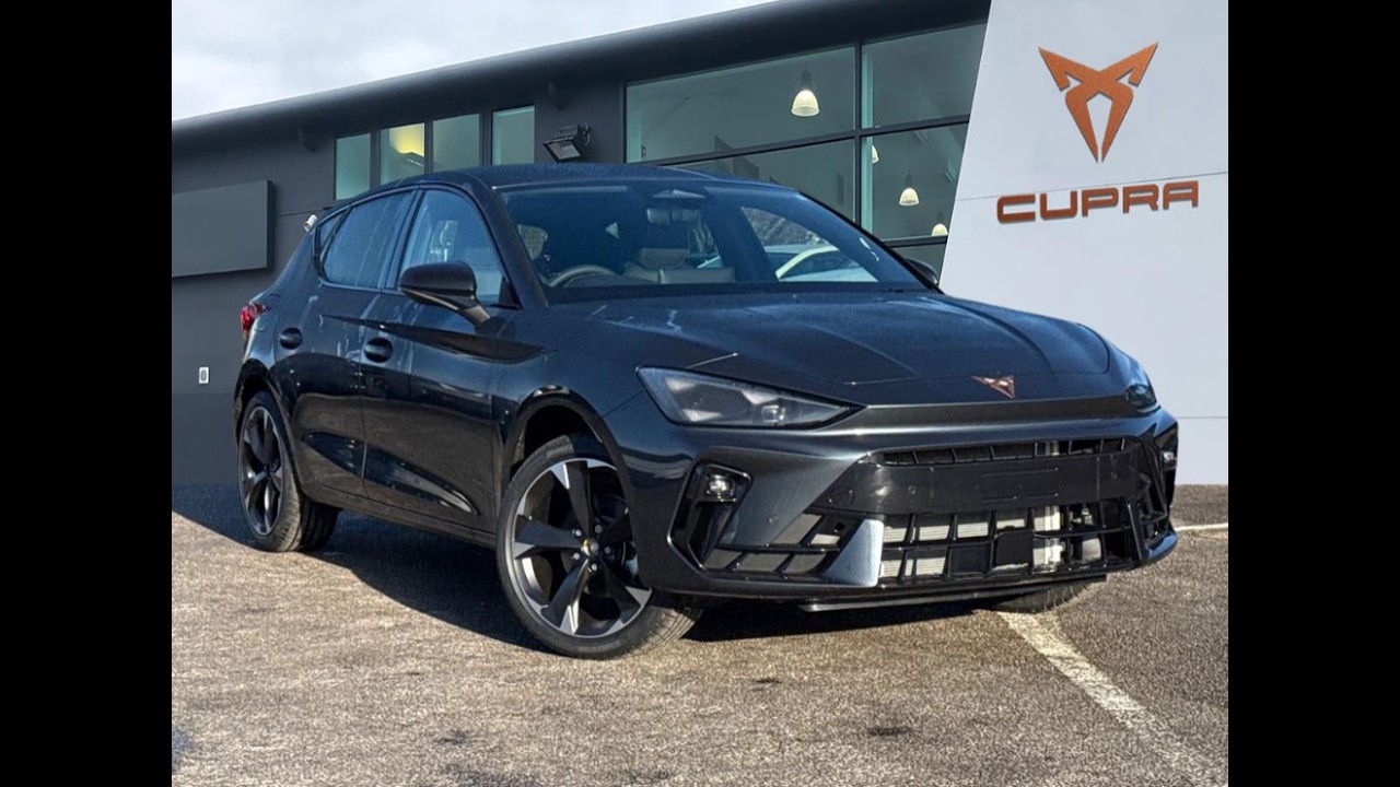 Brand New CUPRA Leon Hatch V1 1.5 TSI 150 6-speed manual on Magnetic Tech Grey