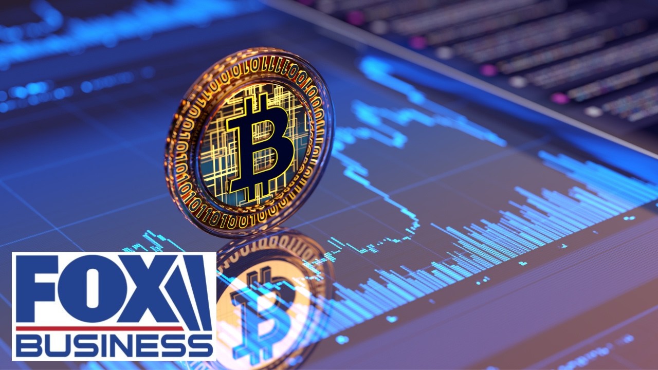 BITCOIN ERUPTS: Expert says it can go way higher in coming years