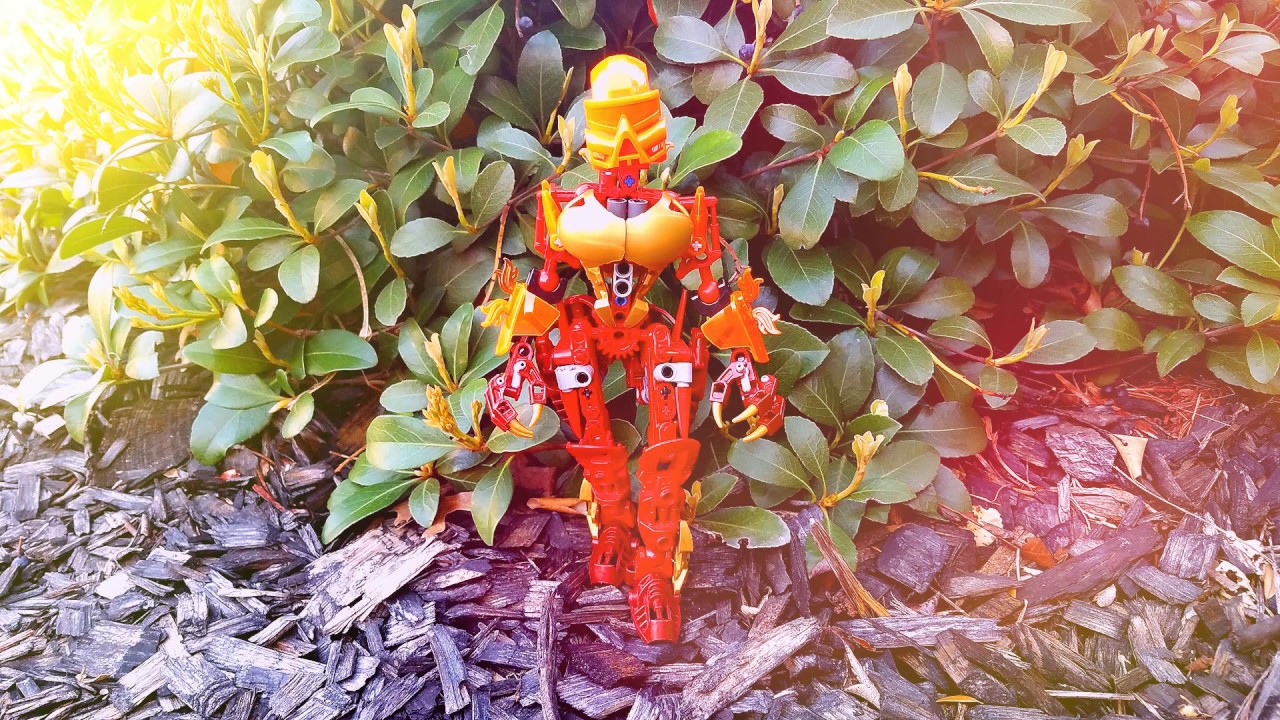 Bionicle M.O.C. - Lavalia, the Burgeoning Flame
