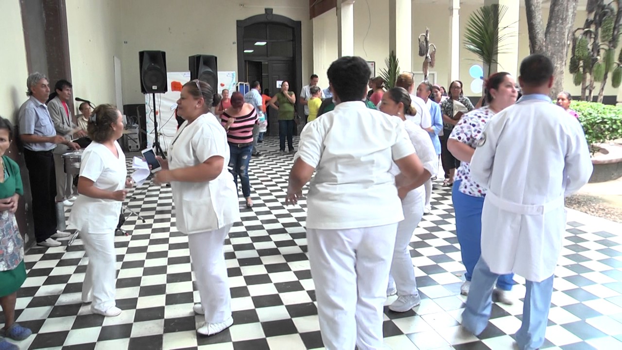• Enfermeras del Hospital San Felipe conmemoran su día con diferentes actividades