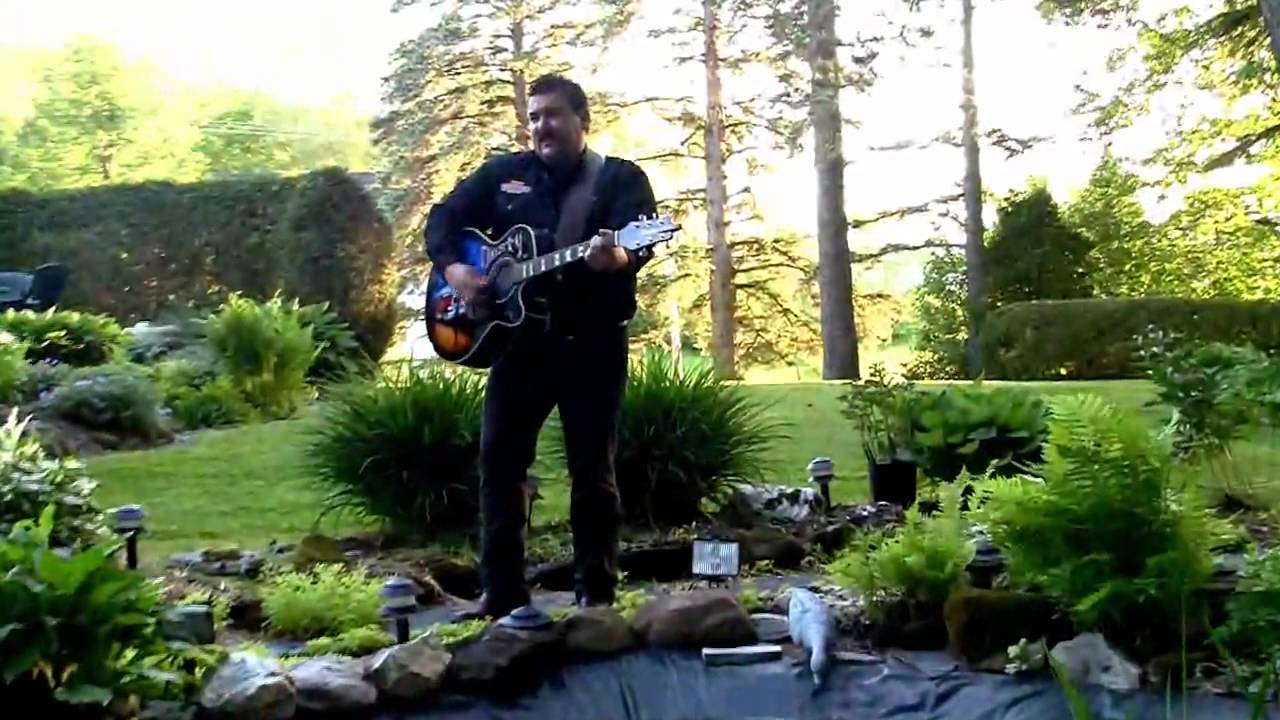 DUSTY     SANS TROMPETTE NI TAMBOUR