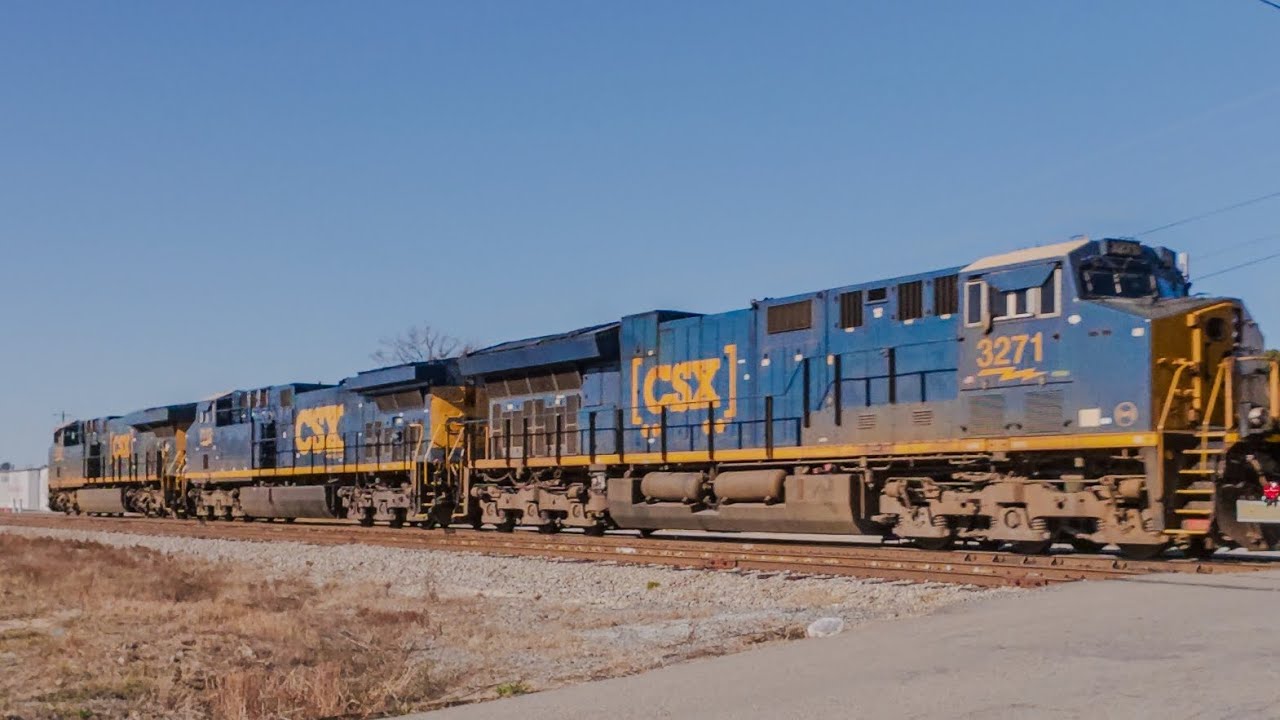 CSX 3130 Lead Engine M692 Freight Train Martinez Georgia