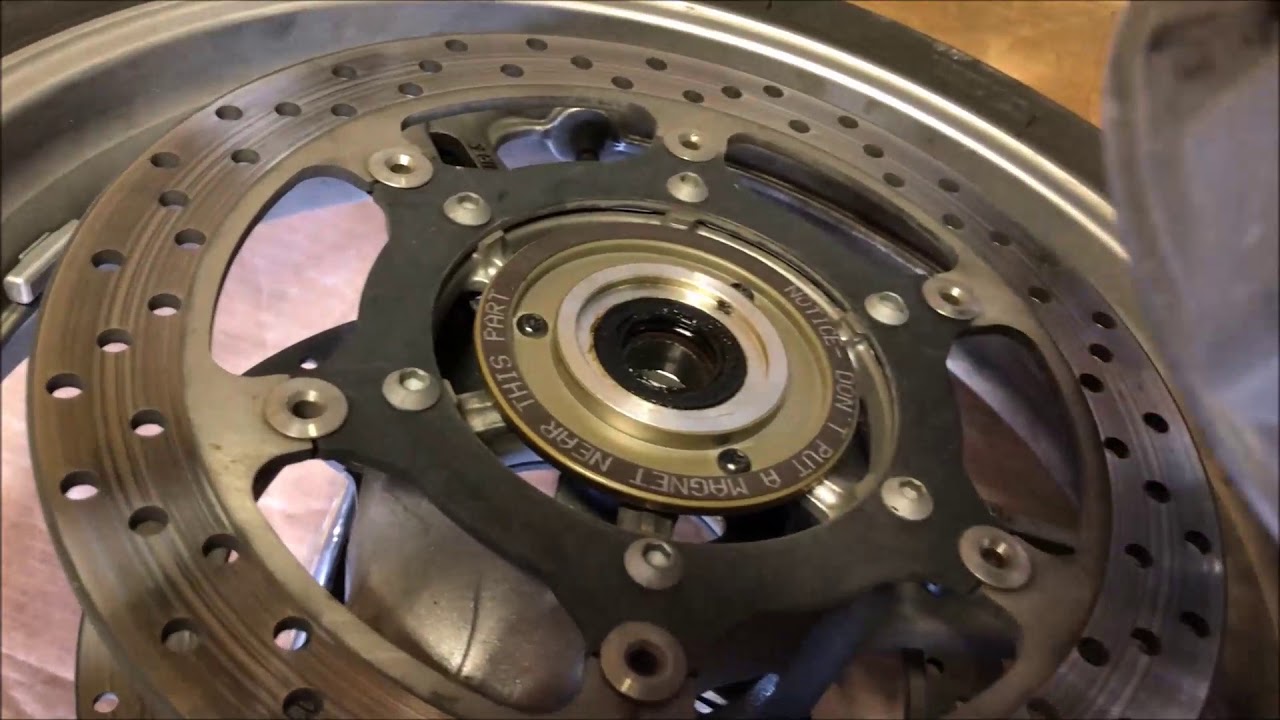 FJR1300AES Front Wheel Removal & Installation