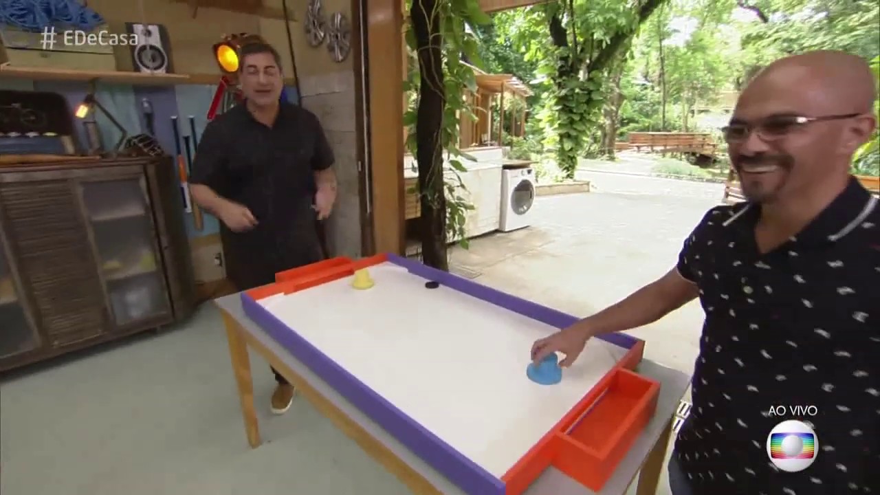 É de Casa 16/03/2019 - Aprenda a fazer um hóquei de mesa em casa