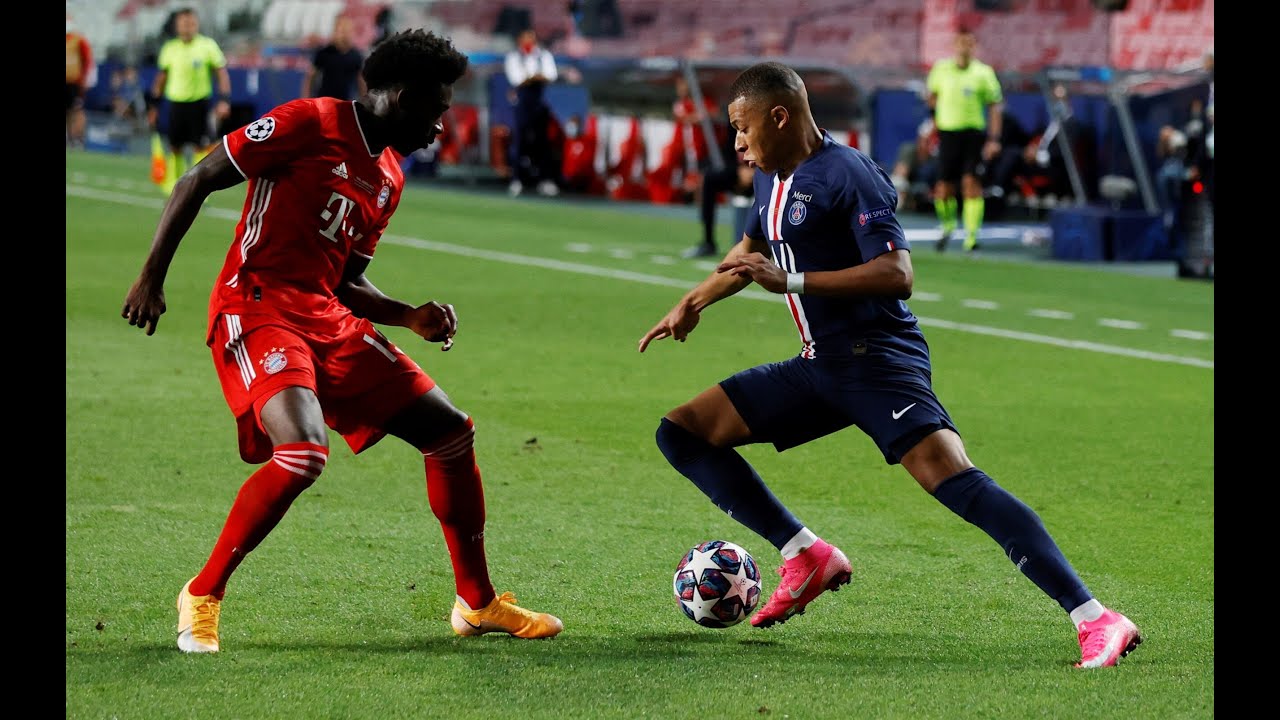 Top 10 Fastest Football Players 2021