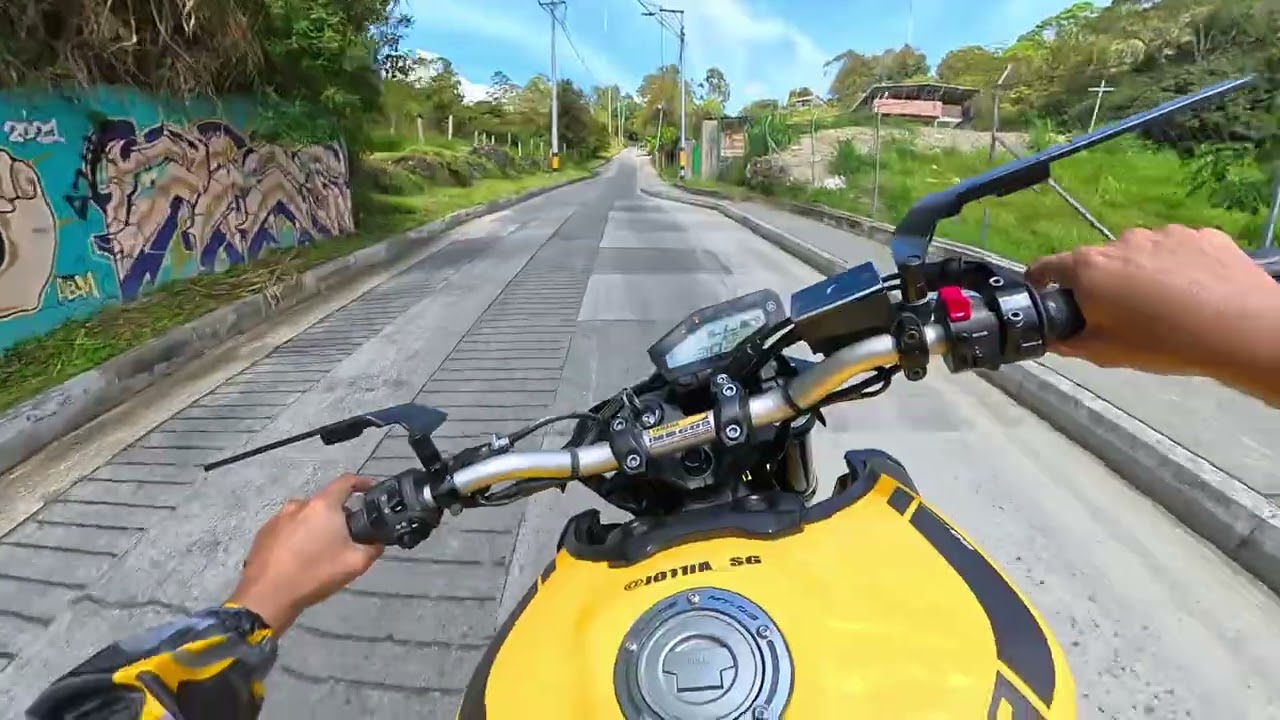Yamaha MT09 Un Domingo Cualquiera 🤩