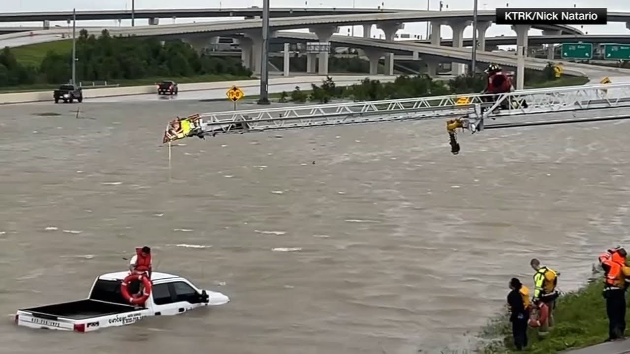 Beryl unleashes high winds, heavy rains in Texas, stranding residents