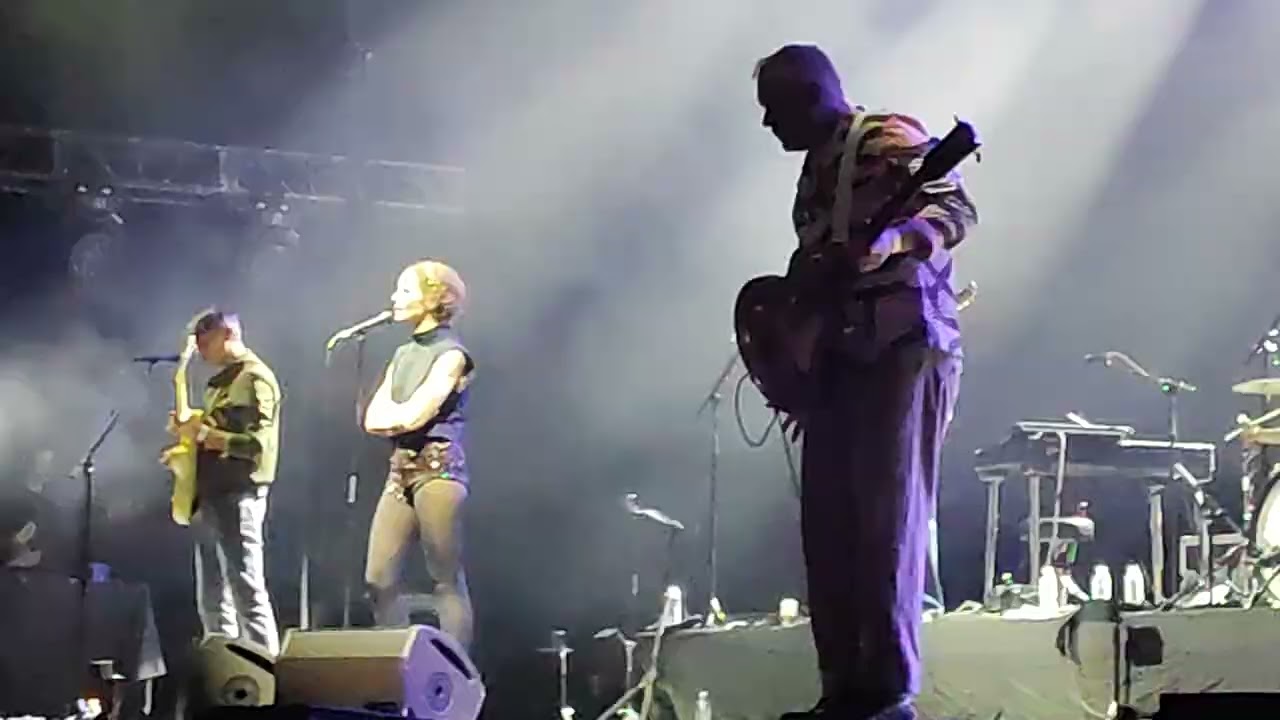 Erase & Rewind / Hanging Around - The Cardigans - Pepsi Center Mexico city 2026