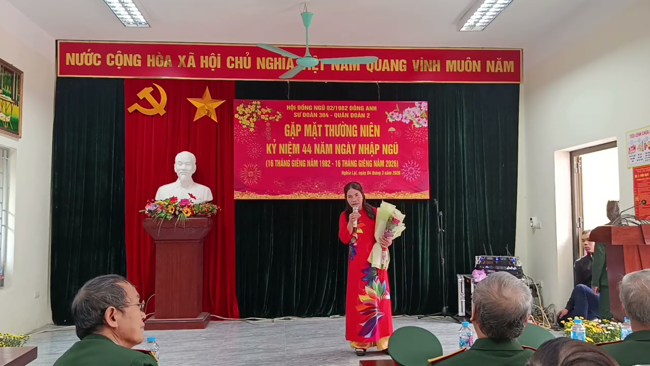Văn nghệ của đoàn Nghĩa lại. 