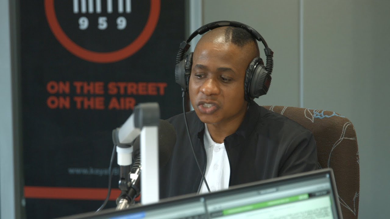 Spiritual Medium, Tebogo Mfete takes spiritual readings live on air   Part 1