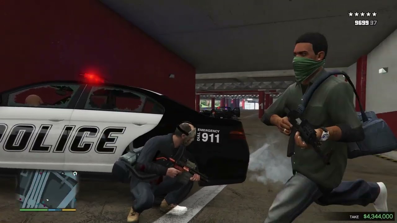 GTA V: Michael, Franklin, Trevor, Lamar Bank Heist 5 Star Cop Battle + Escape