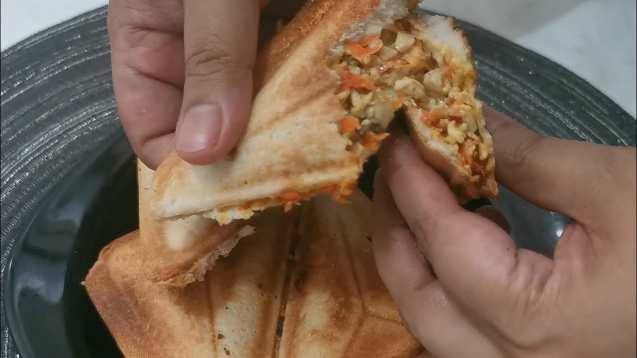 #ramadanrecipes Quick Krispy Chicken Sandwich In Sandwich Maker With Carrots And Chicken Recipe
