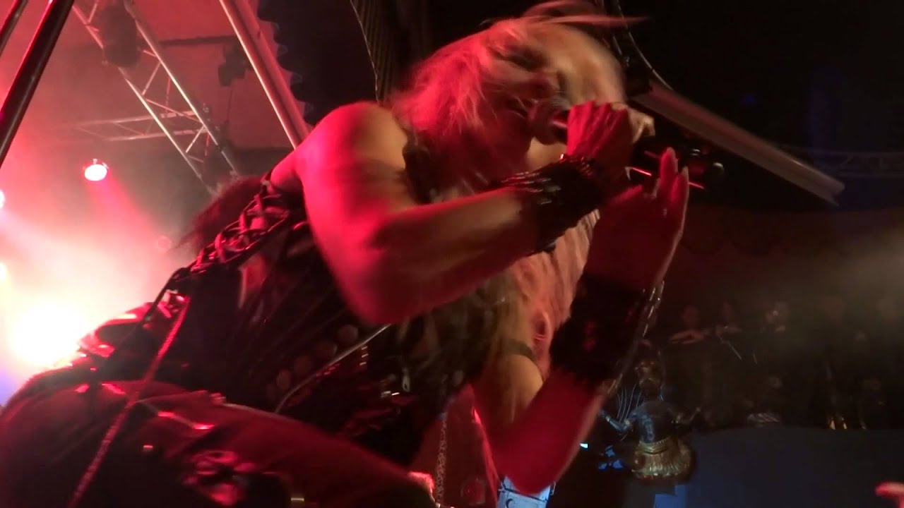 DORO - All We Are //  Burn It Up - At Divan du Monde @ PARIS - 12.12.2012