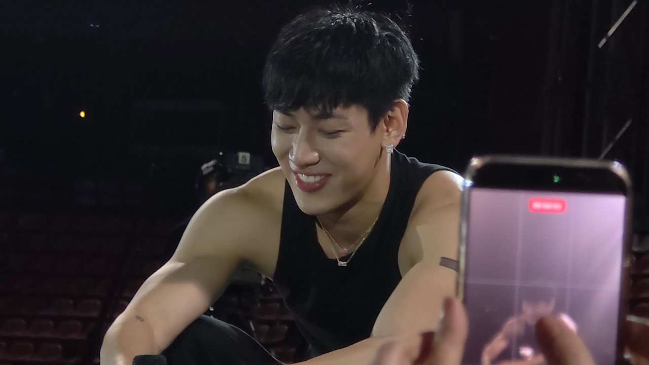 Mini talk BamBam Day2 🐍🐍