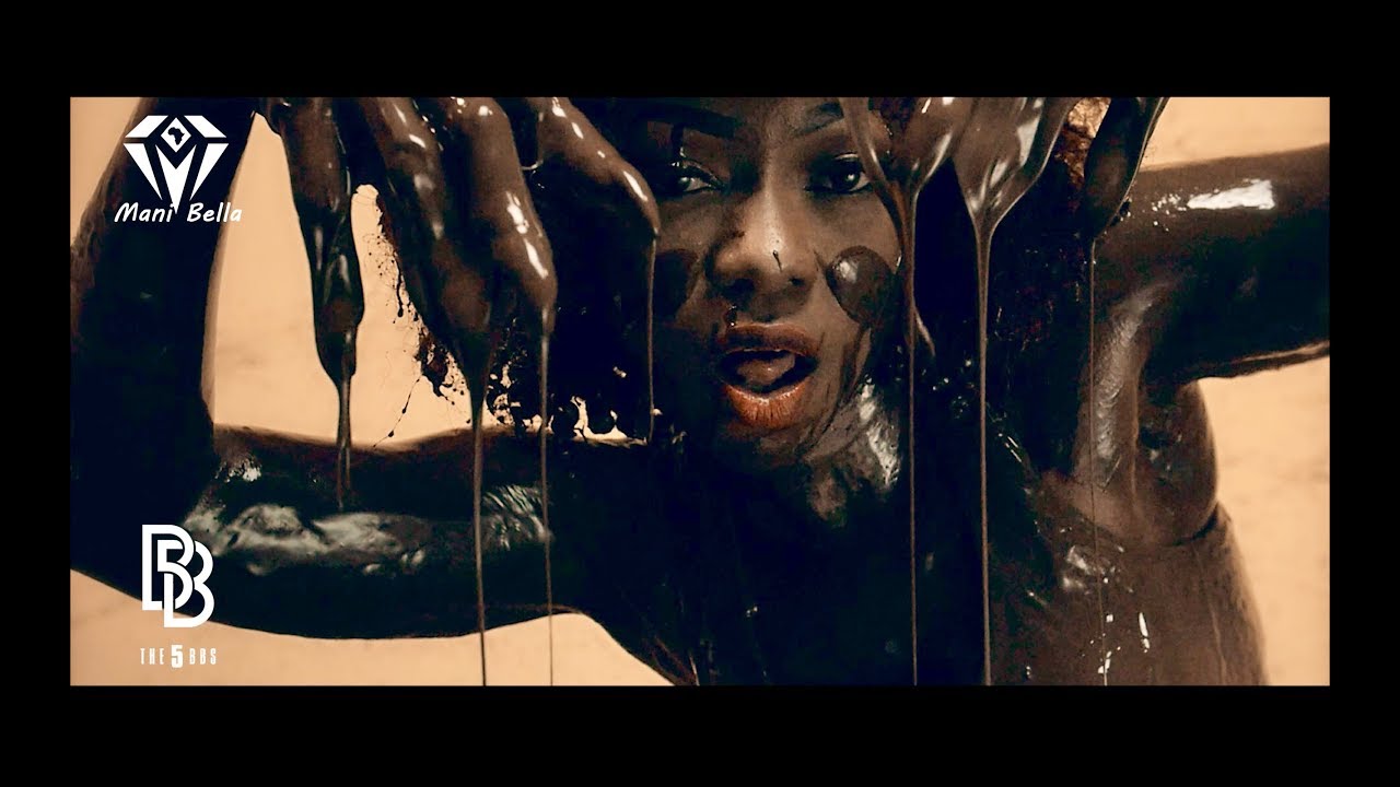 Mani  Bella  - Mani Money { Explicit }